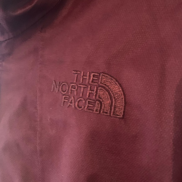 North face winter coat - Picture 2 of 4
